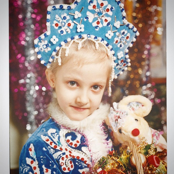 Полина Максимова в детстве фото